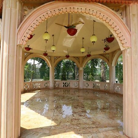 Отель Mann The Palm Retreat Лакхнау Экстерьер фото