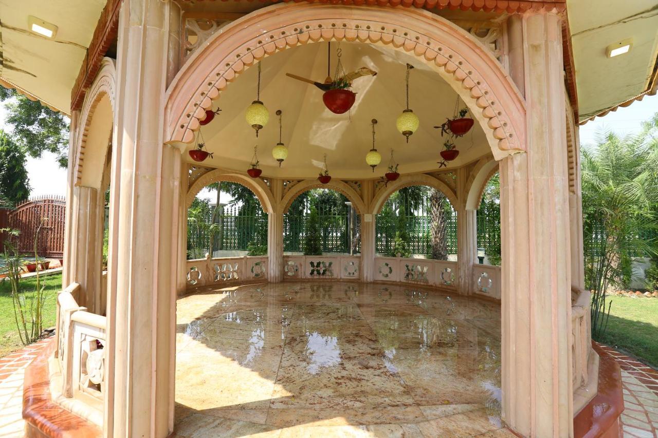 Отель Mann The Palm Retreat Лакхнау Экстерьер фото