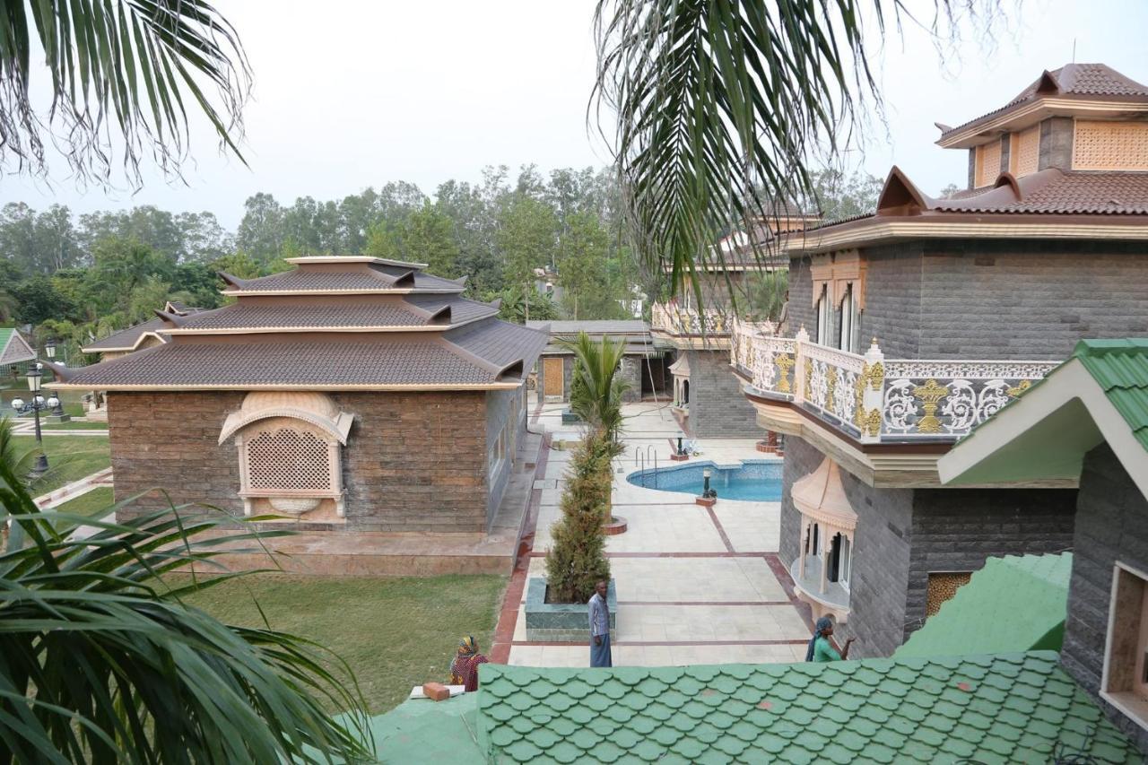Отель Mann The Palm Retreat Лакхнау Экстерьер фото