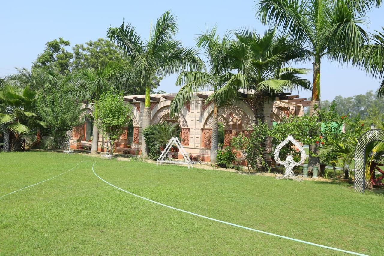 Отель Mann The Palm Retreat Лакхнау Экстерьер фото