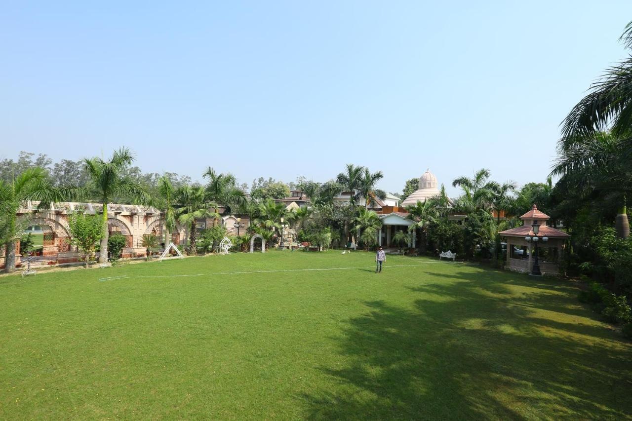 Отель Mann The Palm Retreat Лакхнау Экстерьер фото